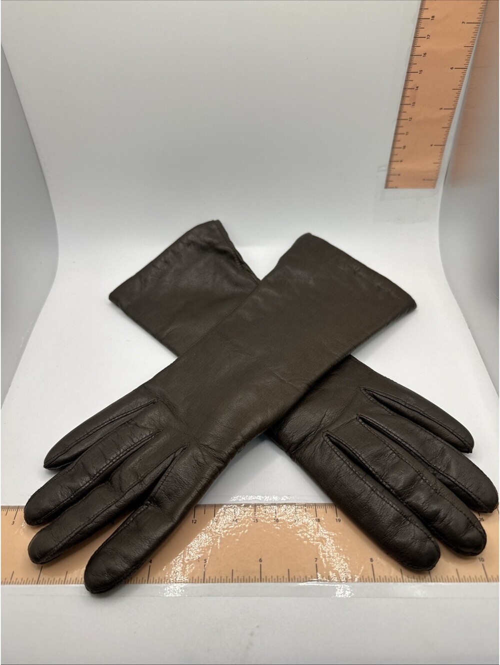 Vintage Woman’s Brown Gloves - Size 6.5